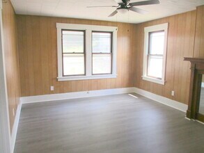 311 Beaver St, Unit 2nd Floor in Leetsdale, PA - Building Photo - Building Photo