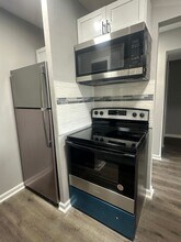 1252 W 73rd St in Indianapolis, IN - Building Photo - Building Photo