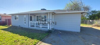 1920 10th Ave in Olivehurst, CA - Building Photo