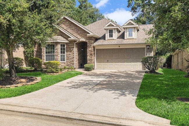 property at 139 N Hawkhurst Cir