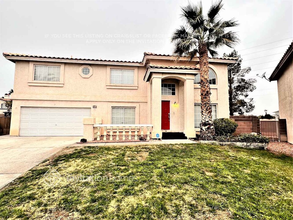 251 Domani Dr in Henderson, NV - Building Photo