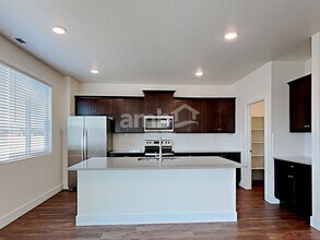 901 N Barkvine Ave in Star, ID - Building Photo - Building Photo