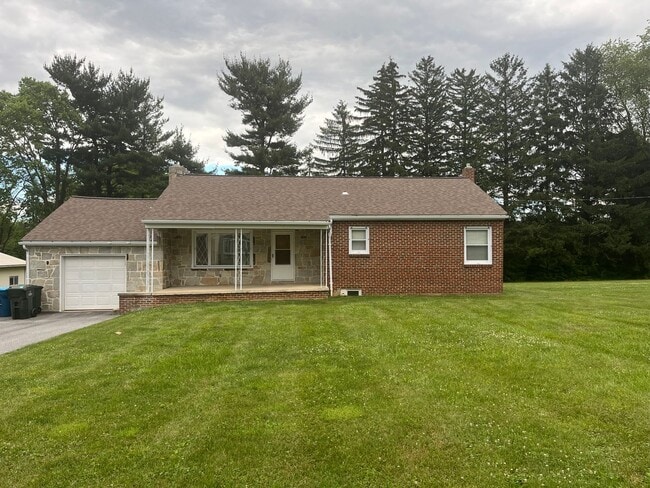 property at 3045 E Prospect Rd
