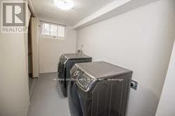 221 Island Rd in Toronto, ON - Building Photo - Building Photo