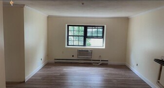 31 Myrtle St, Unit #5 in Malden, MA - Building Photo