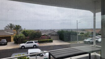 1132 Gleneagles Ter, Unit Guest unit in Costa Mesa, CA - Building Photo