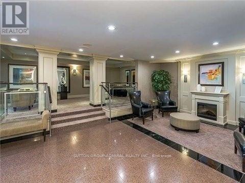 7440 Bathurst St in Vaughan, ON - Building Photo - Building Photo