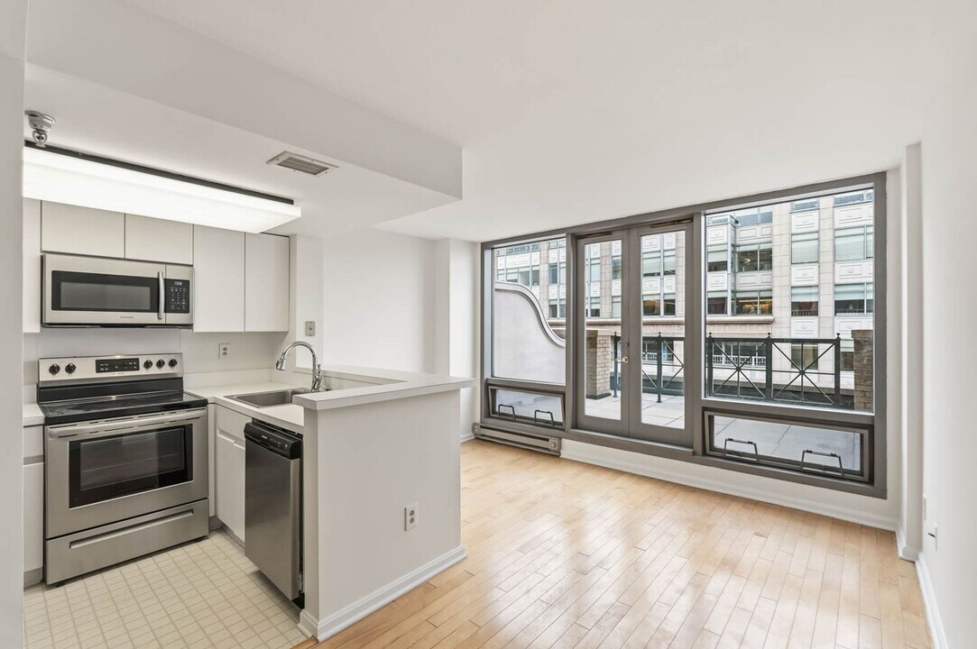 701 Pennsylvania Ave NW in Washington, DC - Building Photo