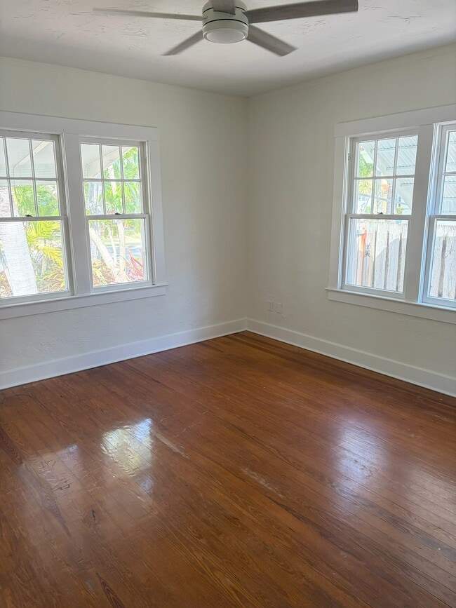 331 Princeton Dr in Lake Worth Beach, FL - Building Photo - Building Photo