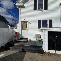 13 Forest St in Dover, NH - Building Photo