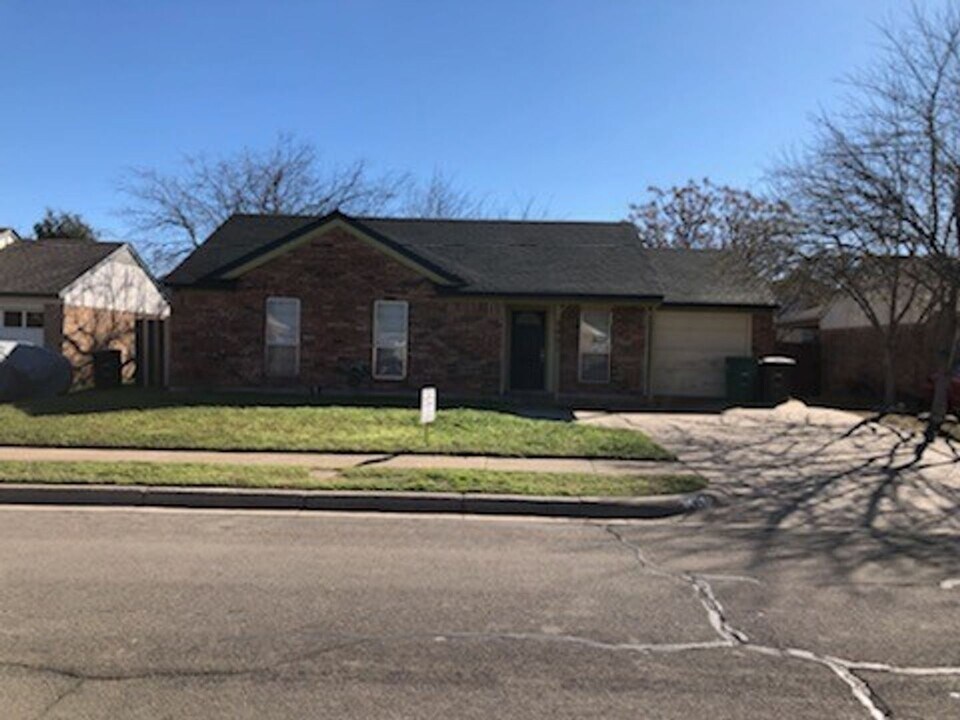 3421 Highlawn Terrace in Fort Worth, TX - Building Photo