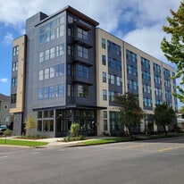 Ferry Street Flats in Eugene, OR - Building Photo