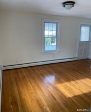 117 Golden Hill St in Naugatuck, CT - Building Photo - Building Photo