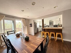 26 Hammond Pond Pkwy in Brookline, MA - Building Photo - Building Photo