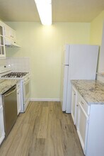 1156 N Camelot Dr in Boise, ID - Building Photo - Building Photo