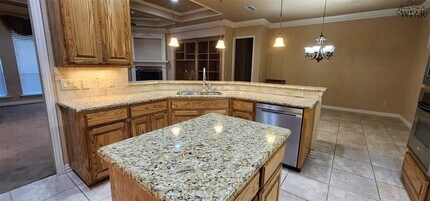 1608 Tanglewood Dr in Wichita Falls, TX - Building Photo - Building Photo