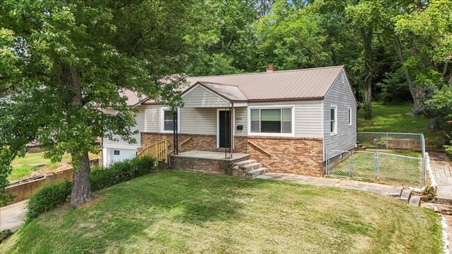 property at 2034 W Stone Dr