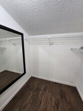 2551 NW 56th Ave in Lauderhill, FL - Building Photo - Building Photo