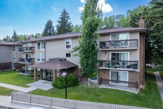 Fish Creek Ridge in Calgary, AB - Building Photo - Building Photo