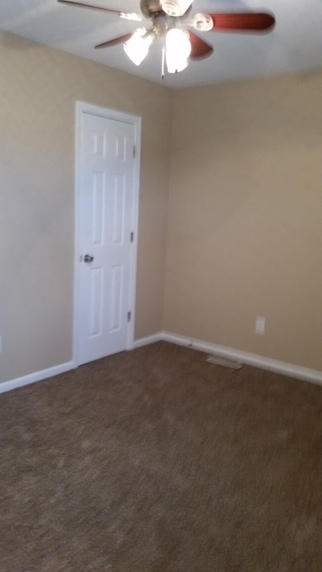 505 S Cleveland Ave in Belton, MO - Building Photo - Building Photo