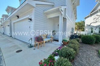 100 Beach Dr in Destin, FL - Building Photo - Building Photo