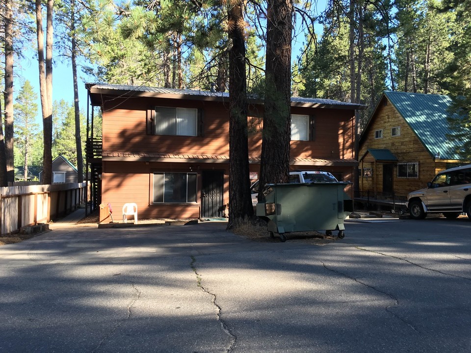 3741 Aspen Ave in South Lake Tahoe, CA - Building Photo