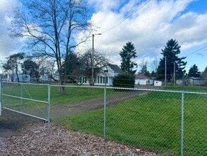 16702 SE 1st St in Vancouver, WA - Building Photo - Building Photo