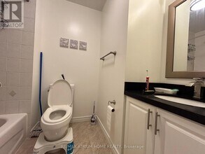 3077 Hawktail Crescent in Mississauga, ON - Building Photo - Building Photo