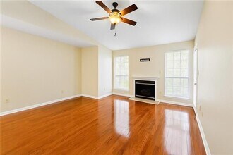424 Granville Ct in Atlanta, GA - Building Photo - Building Photo