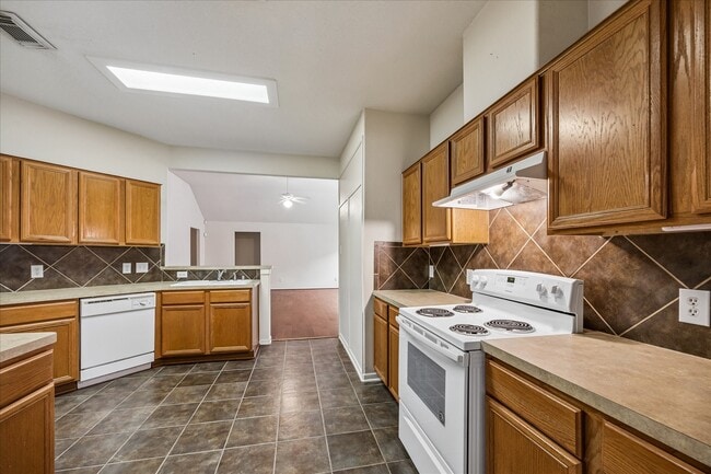 property at 15519 Hickory Dale St