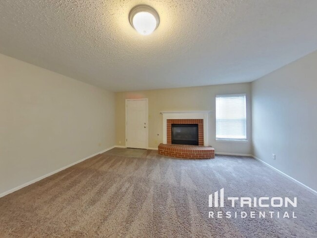 5622 N Peppereel Way in McCordsville, IN - Building Photo - Building Photo