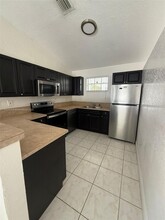 2441 NW 14th St in Fort Lauderdale, FL - Building Photo - Building Photo