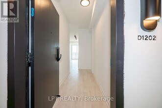 4878 Powers Cmn in Burlington, ON - Building Photo - Building Photo