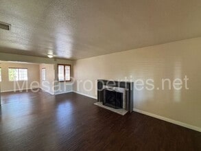 453 Madison Ave in Pomona, CA - Building Photo - Building Photo