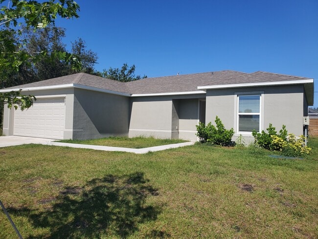 property at 611 SW McComb Ave