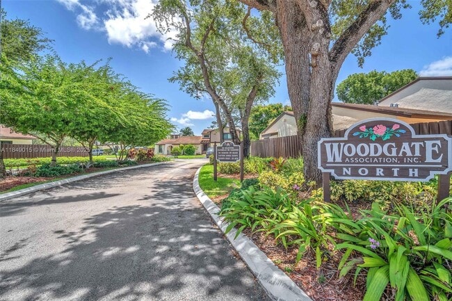 property at 6611 SW 127th Ct