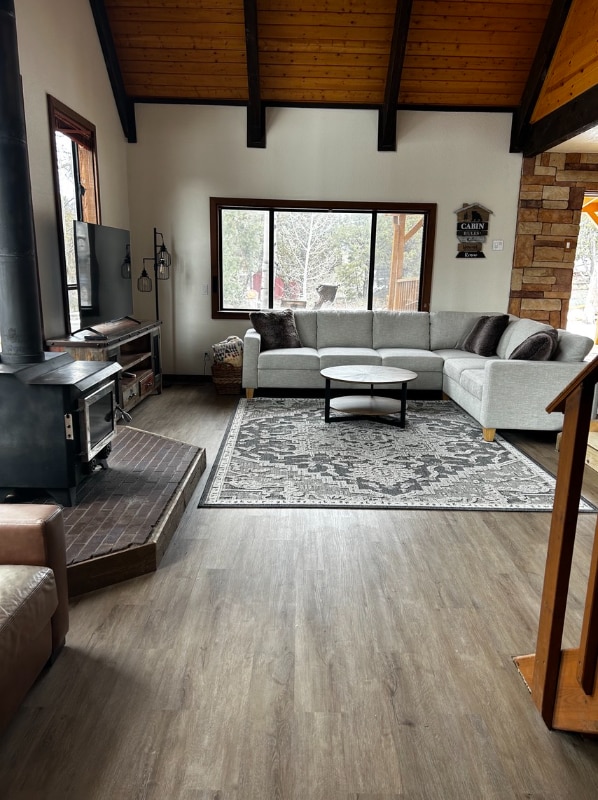 136 E Sumac Dr in Central, UT - Foto de edificio - Building Photo