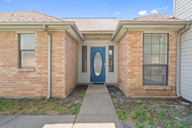 1401 Landmark Ct in Irving, TX - Foto de edificio - Building Photo