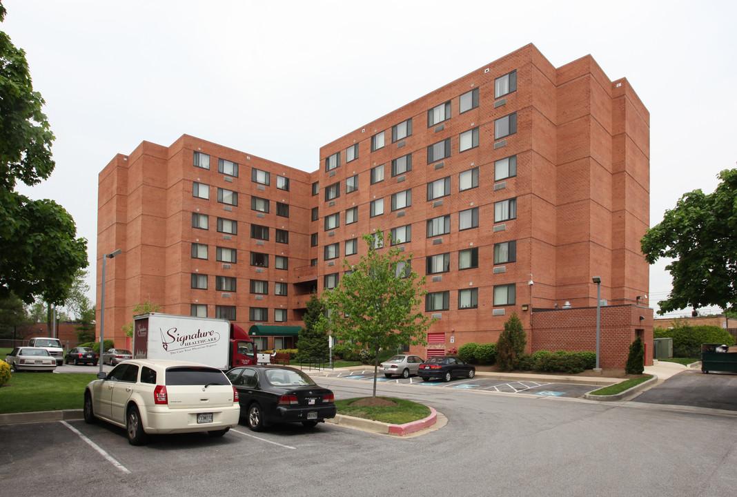 Abundant Life Towers I in Baltimore, MD - Building Photo