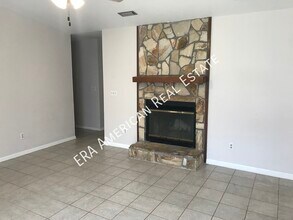 1921 Quince Ave in Niceville, FL - Building Photo - Building Photo