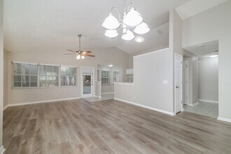 1974 River Park Blvd in Orlando, FL - Building Photo - Building Photo