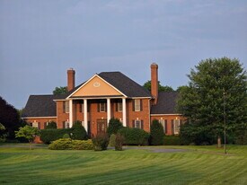1495 Merrimans Ln in Winchester, VA - Building Photo
