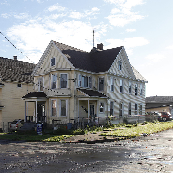 209 Jefferson Ave in Utica, NY - Foto de edificio
