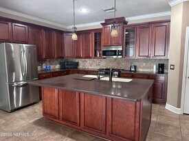 6126 Clearsky Dr in Jacksonville, FL - Building Photo