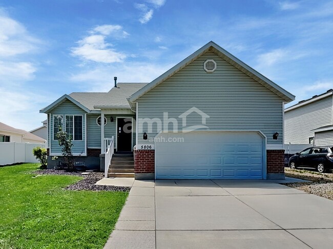 property at 5806 S Stone Flower Way