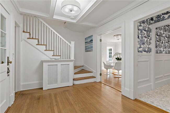 126 Edgemont Rd in Scarsdale, NY - Building Photo - Building Photo