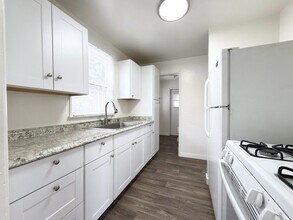 318 Washington St in Vista, CA - Building Photo - Building Photo