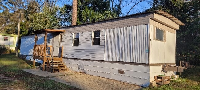 property at 205-437 Holt Ave