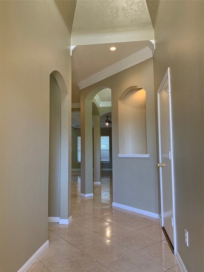 2014 Makenna Ln in Houston, TX - Building Photo - Building Photo
