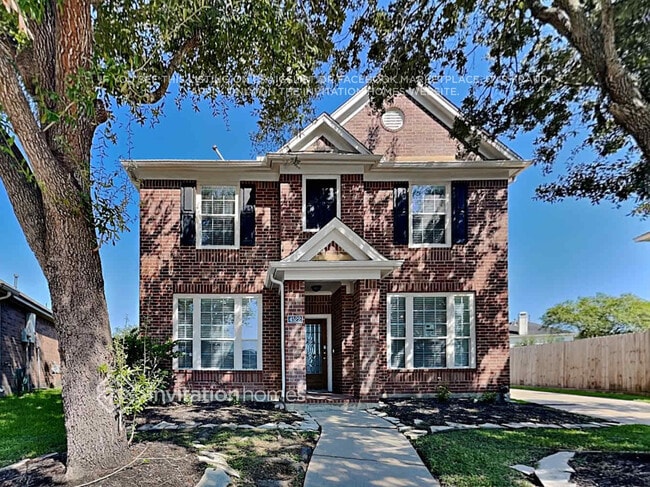 property at 4522 Lake Halbert Ln